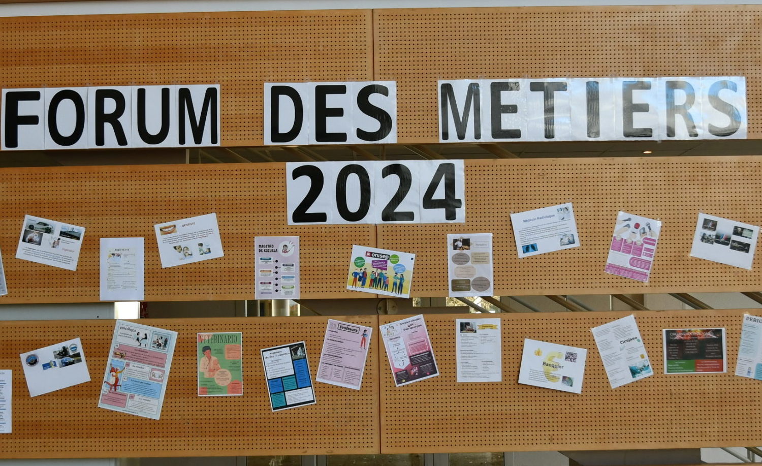 Au Forum des Métiers, élèves et professionnels ont échangé pour élargir les perspectives d’orientation. Une belle réussite éducative avec soixante intervenants mobilisés.