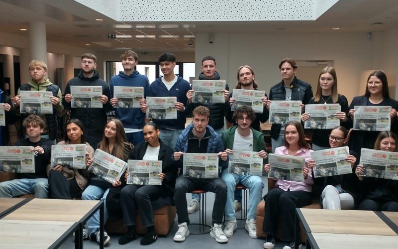 Alternants en pleine prospection auprès des habitants pour le Raid Ouest-France.